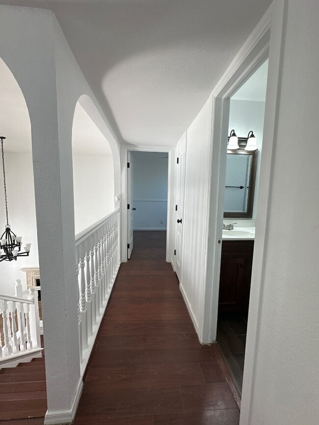 Building Photo - 7461 Plaza Redonda Dr