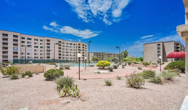 Building Photo - 7930 E Camelback Rd