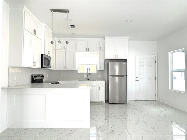 Building Photo - 14 N 25th St