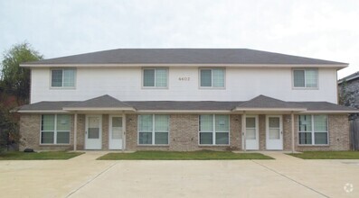 Building Photo - 4402 Jeff Scott Dr