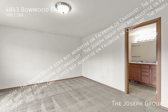 Building Photo - 4843 Bowwood Cir NE