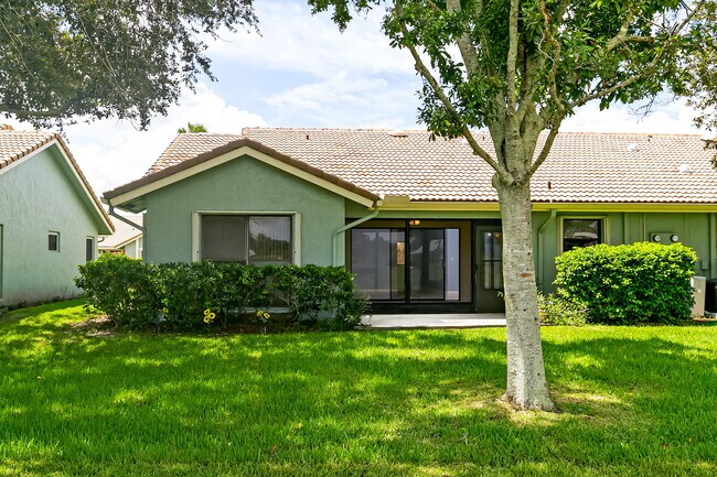 Building Photo - 4166 Gator Trace Villas Cir