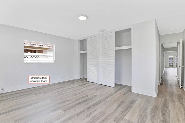 Building Photo - 2133 NE 56th Ct