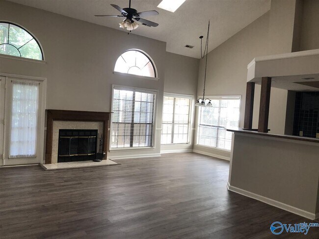 Building Photo - 127 Philadelphia Dr