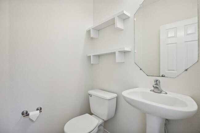 Building Photo - 307 Grutsch Dr