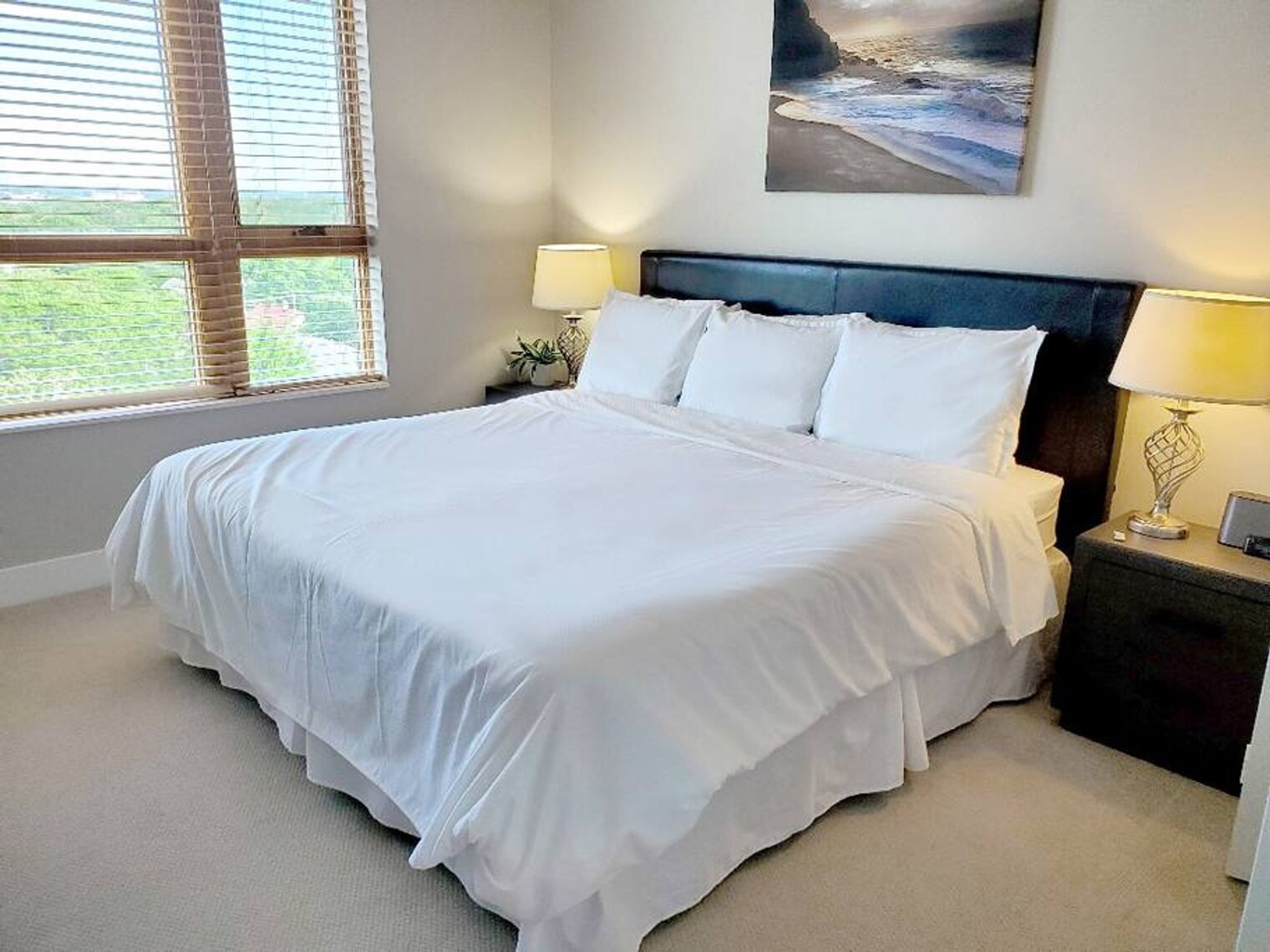 Building Photo - 1813 E Jarvis St