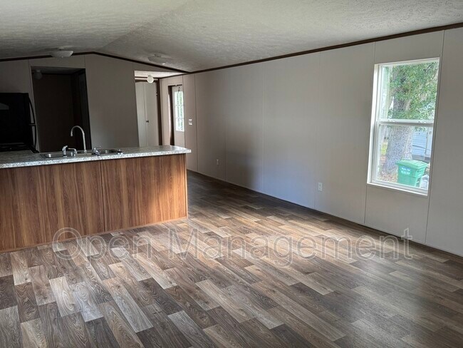 Building Photo - 396 Manatee Cove Dr
