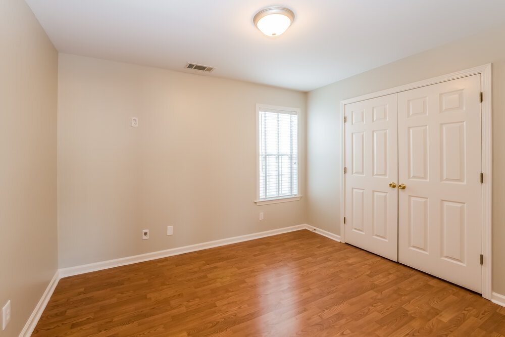 Building Photo - 10436 Sunnybrook Cir