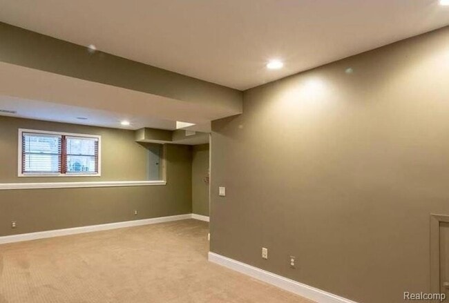 Building Photo - 4022 Hazelett Dr