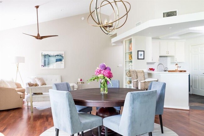 Building Photo - 1000 Liberty Park Dr