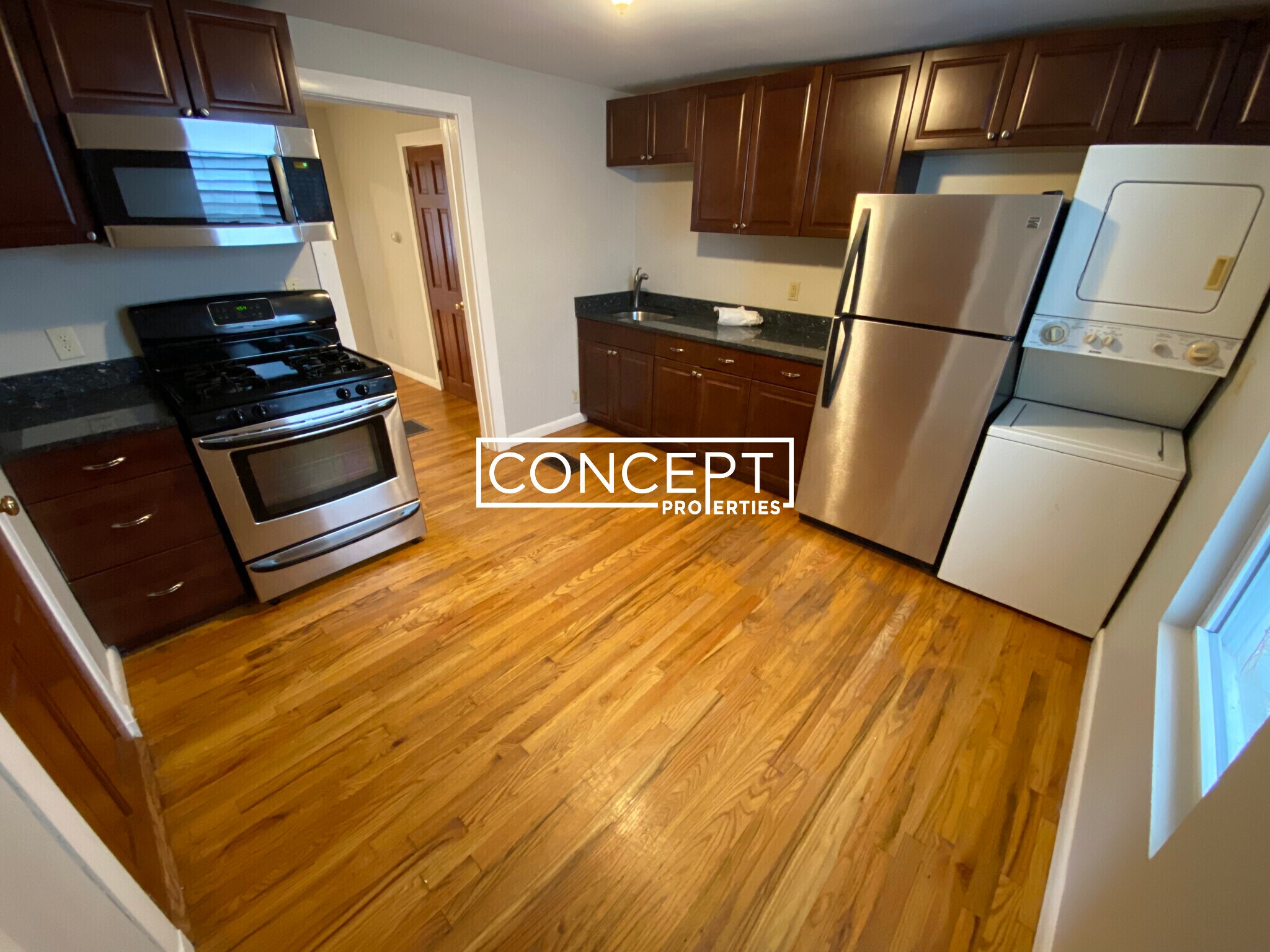 Building Photo - 429 Franklin St