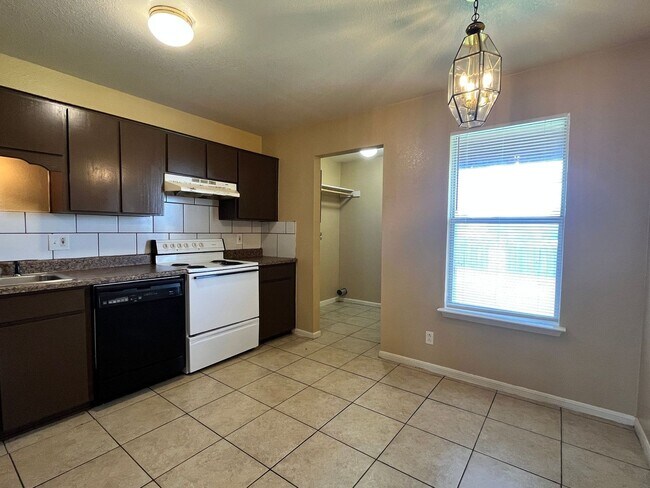 Building Photo - SECTION 8/HUD ACCEPTED - COMING SOON!
