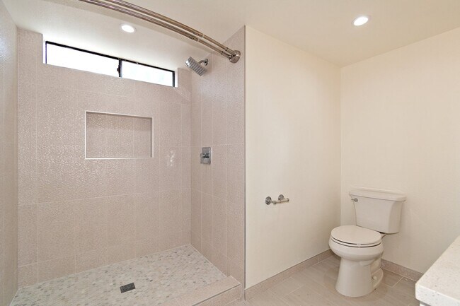 Downstairs bathroom - 69621 Karen Way