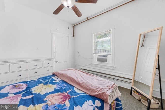 Building Photo - 513 E Custis Ave