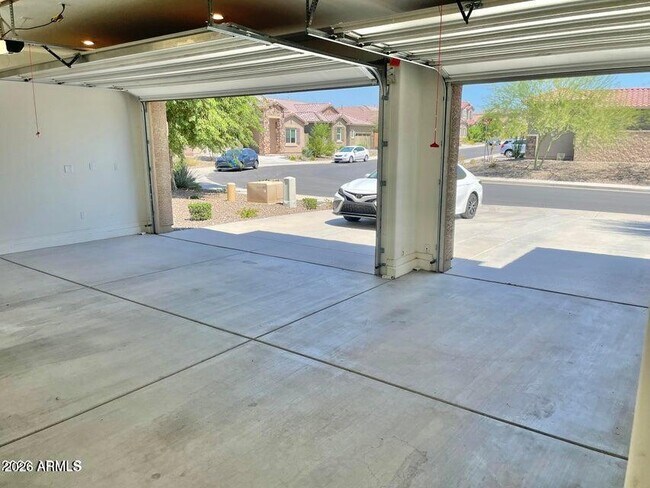 Building Photo - 25236 N 106th Dr