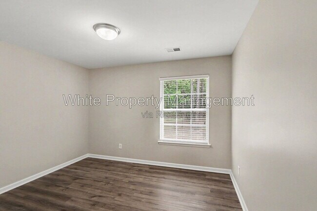 Building Photo - 5000 Joyful Noise Ln