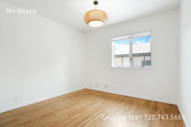 Building Photo - 1842 S Marion St