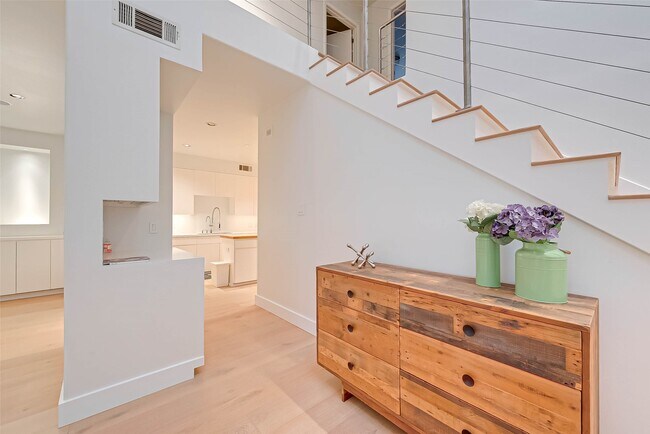 Building Photo - 39 River Hollow Ln