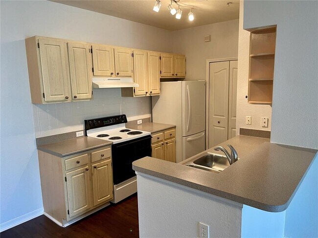 Building Photo - 2627 Maitland Crossing Way