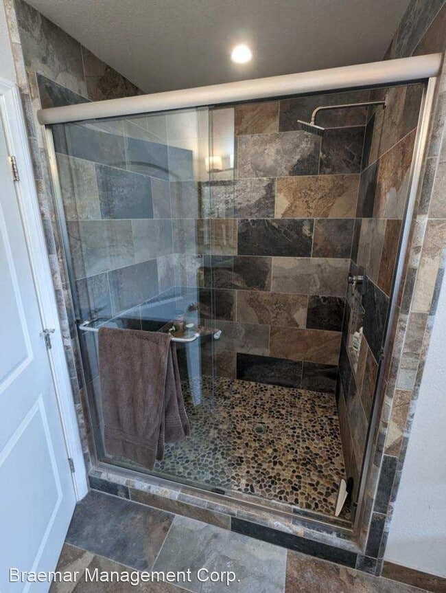 Building Photo - 3 br, 2 bath House - 3963 Greenwood Street