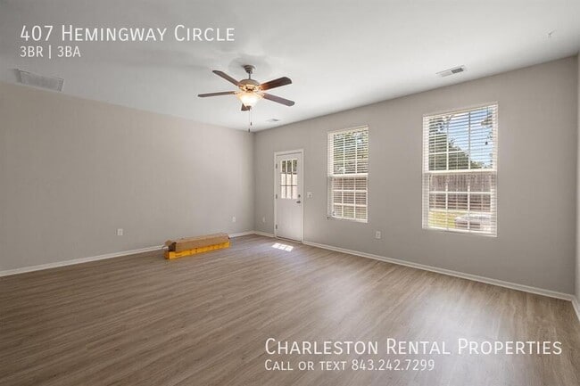Building Photo - 407 Hemingway Cir