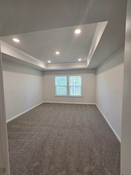 Building Photo - 1507 Everton Ave
