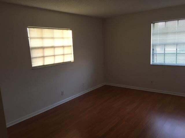 Building Photo - 4101 Oak Terrace Dr