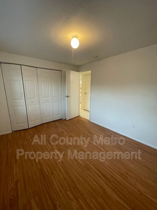 Building Photo - 4932 Sanoma Village