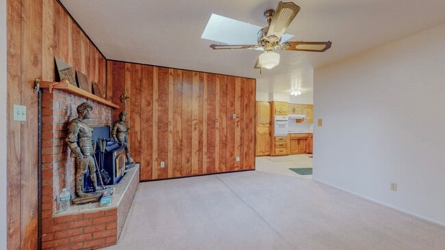 Building Photo - NORTH VALLEY 3 Bedroom  2 Bath
