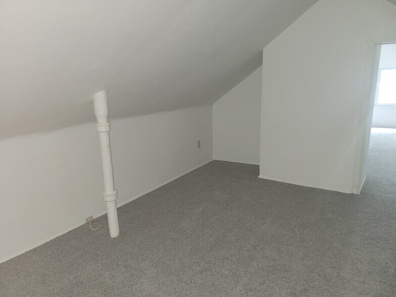 Building Photo - 2560 S Austin St