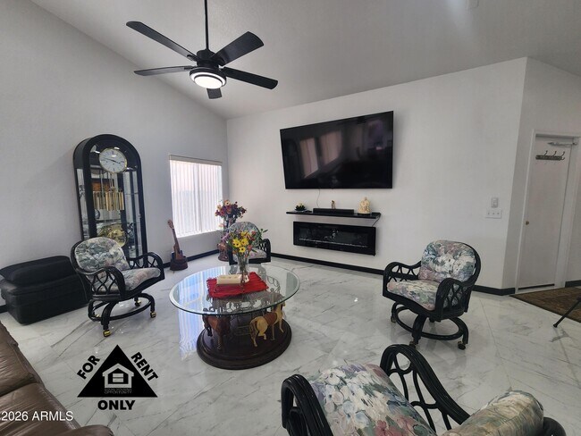 Building Photo - 14813 W Verde Ln