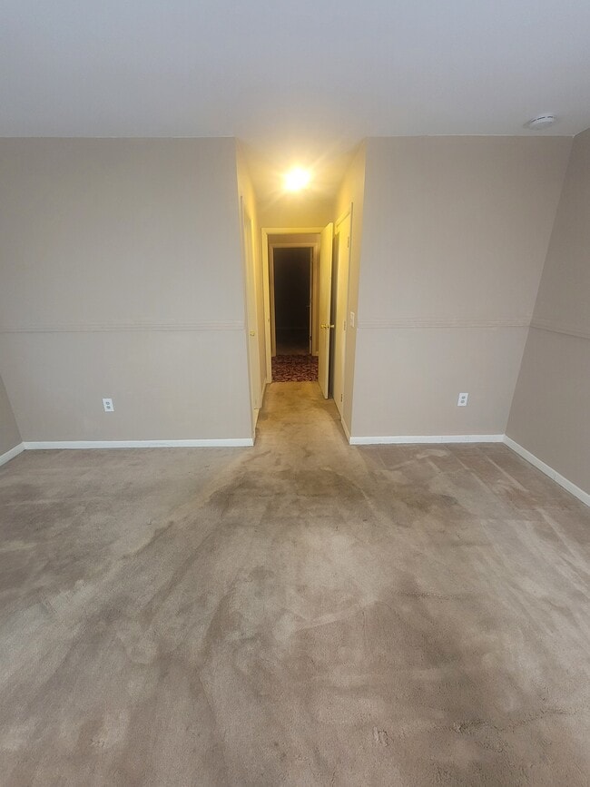 Building Photo - 106 Quail Dr