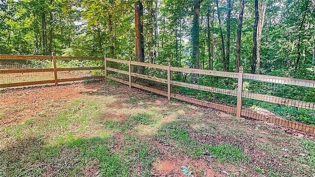 Building Photo - 125 Azalea Dr