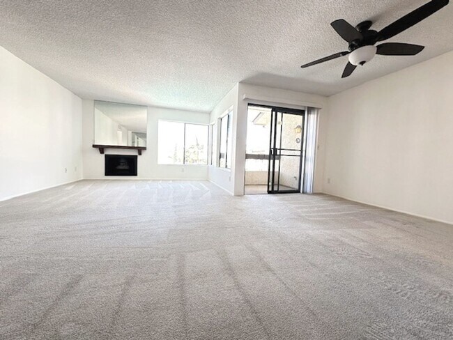 Building Photo - Spacious 3BD/2BA Condo in Mission Greens -...