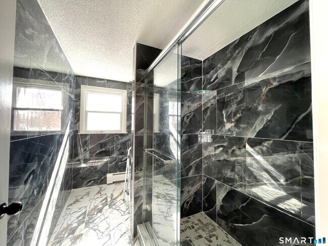 Building Photo - 62 Cambridge Dr