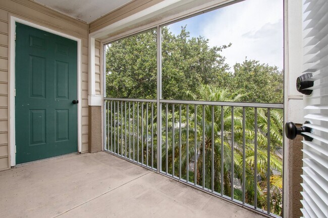Building Photo - 2 Bedroom Condo in Lakewood Ranch