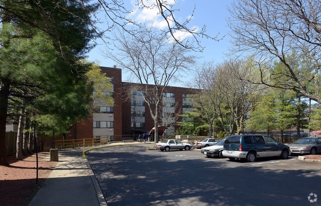 Building Photo - Curtis Arms Apartments