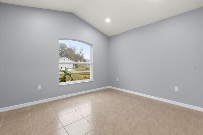 Building Photo - 460 Martigues Dr