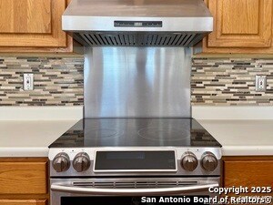 Building Photo - 16606 Snell Meadows