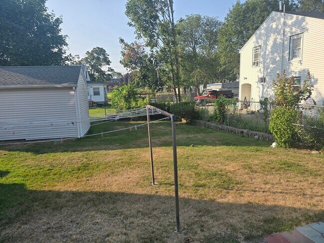 Building Photo - 57 Wardwell Ave