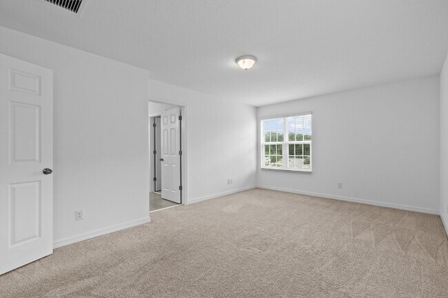 Building Photo - Spacious 4-Bedroom Home with Loft, Office & Private Backyard