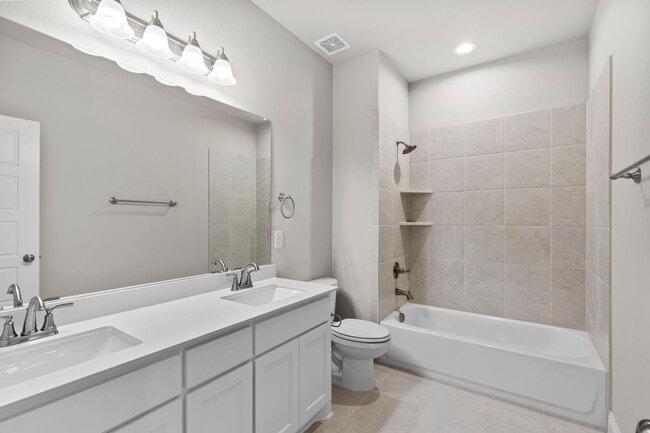 Building Photo - New Stunning Townhouse for Rent!