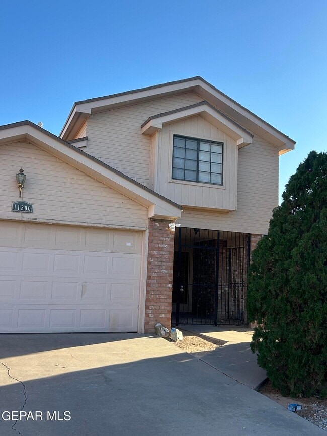 Building Photo - 11300 Lake Nasser Dr