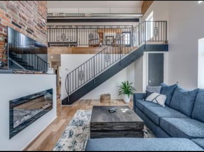 Building Photo - Madison Ave