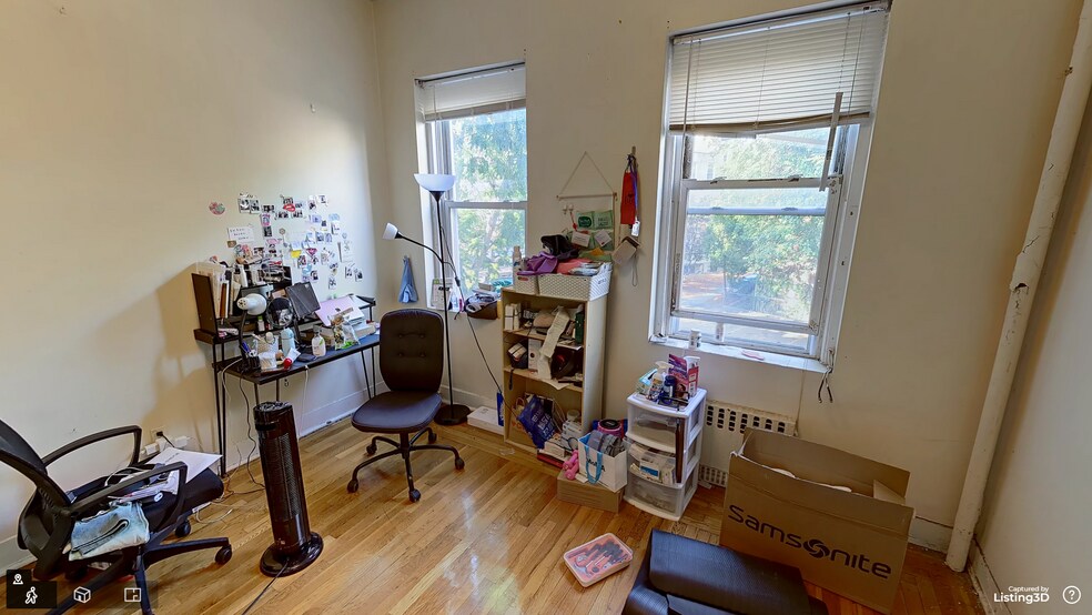 Building Photo - 126 Warren St