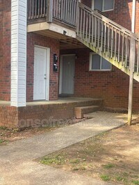 Building Photo - 88 W Park Dr