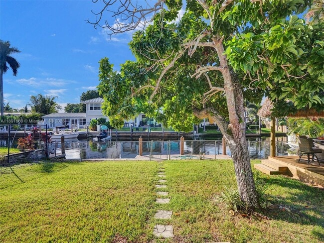 Building Photo - 1216 Guava Isle