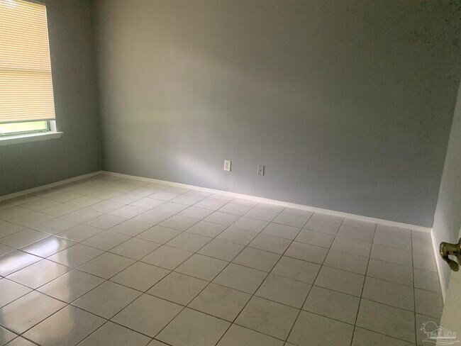 Building Photo - 6818 Tiki Ln