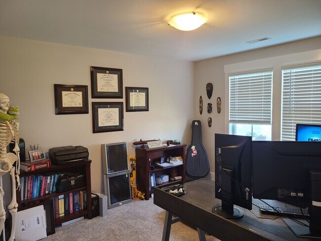 Building Photo - Gorgeous 4 Bedroom, 2.5 bath in Summerhouse community - Holly Ridge