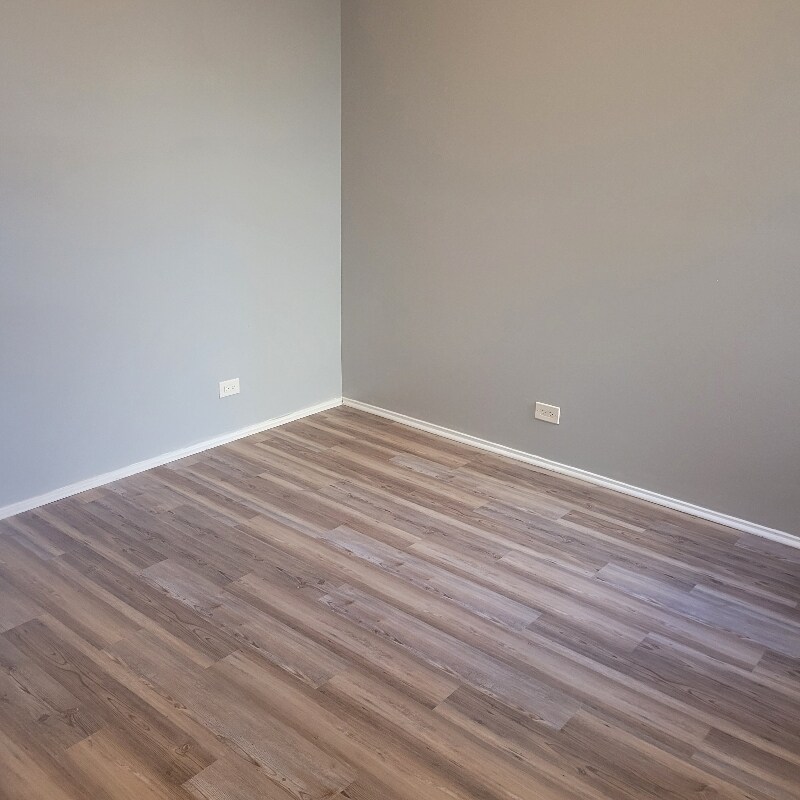 Building Photo - 2440 W Madison St